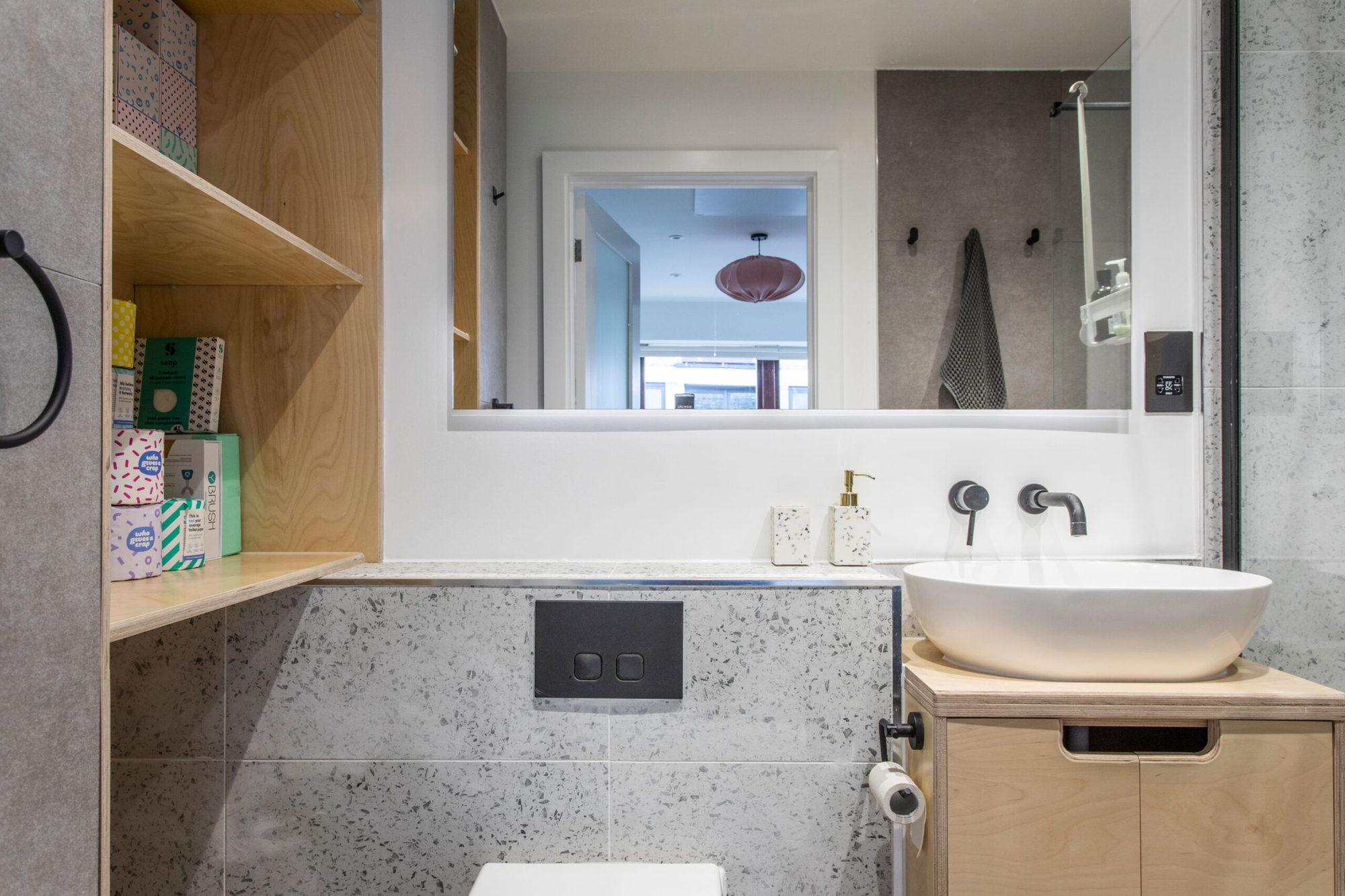 Wapping High Street flat, E1W, photo 30