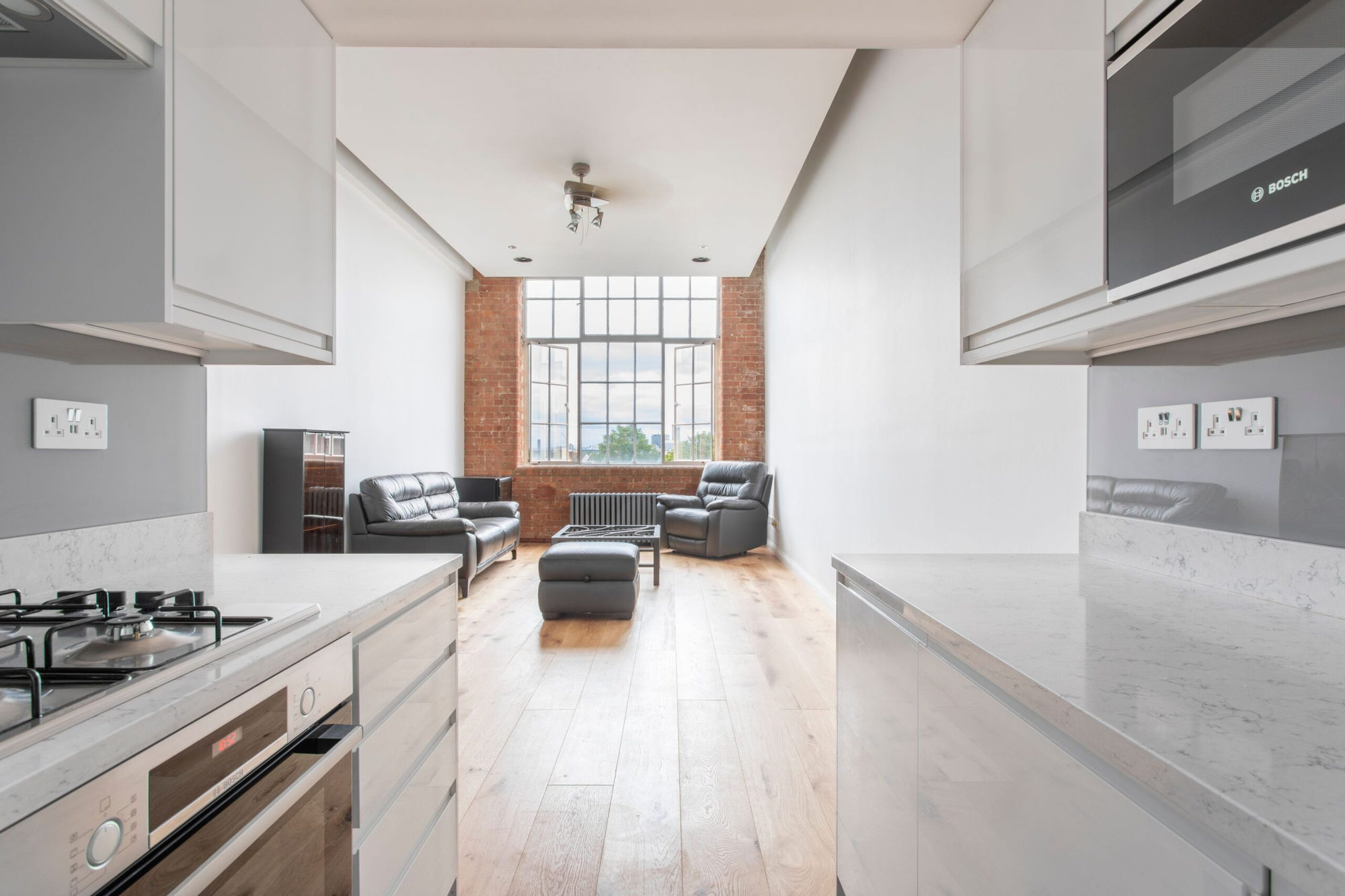 Highbury & Islington apartment, N5, photo 17