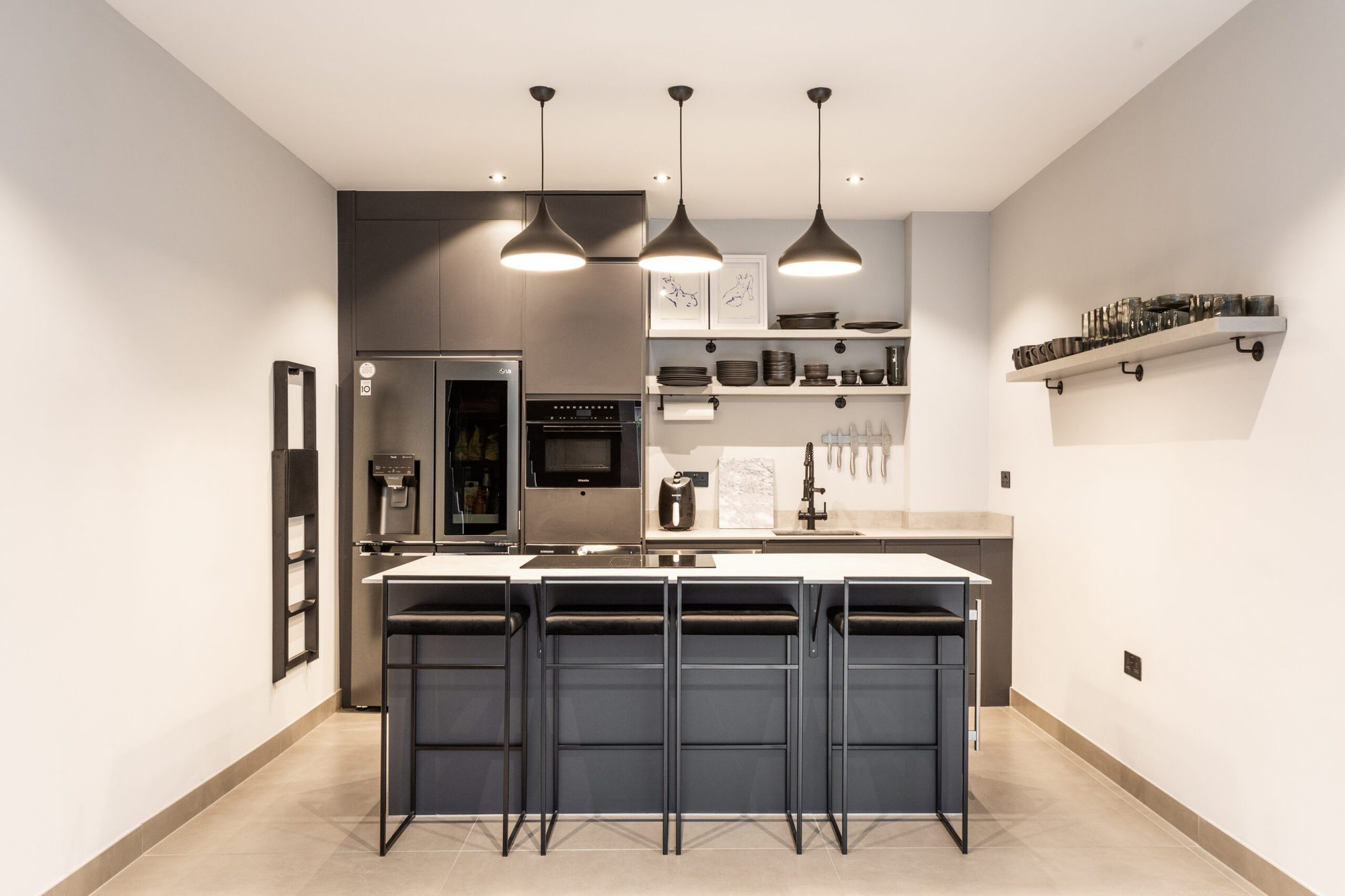 Bow apartment, E3, photo 23