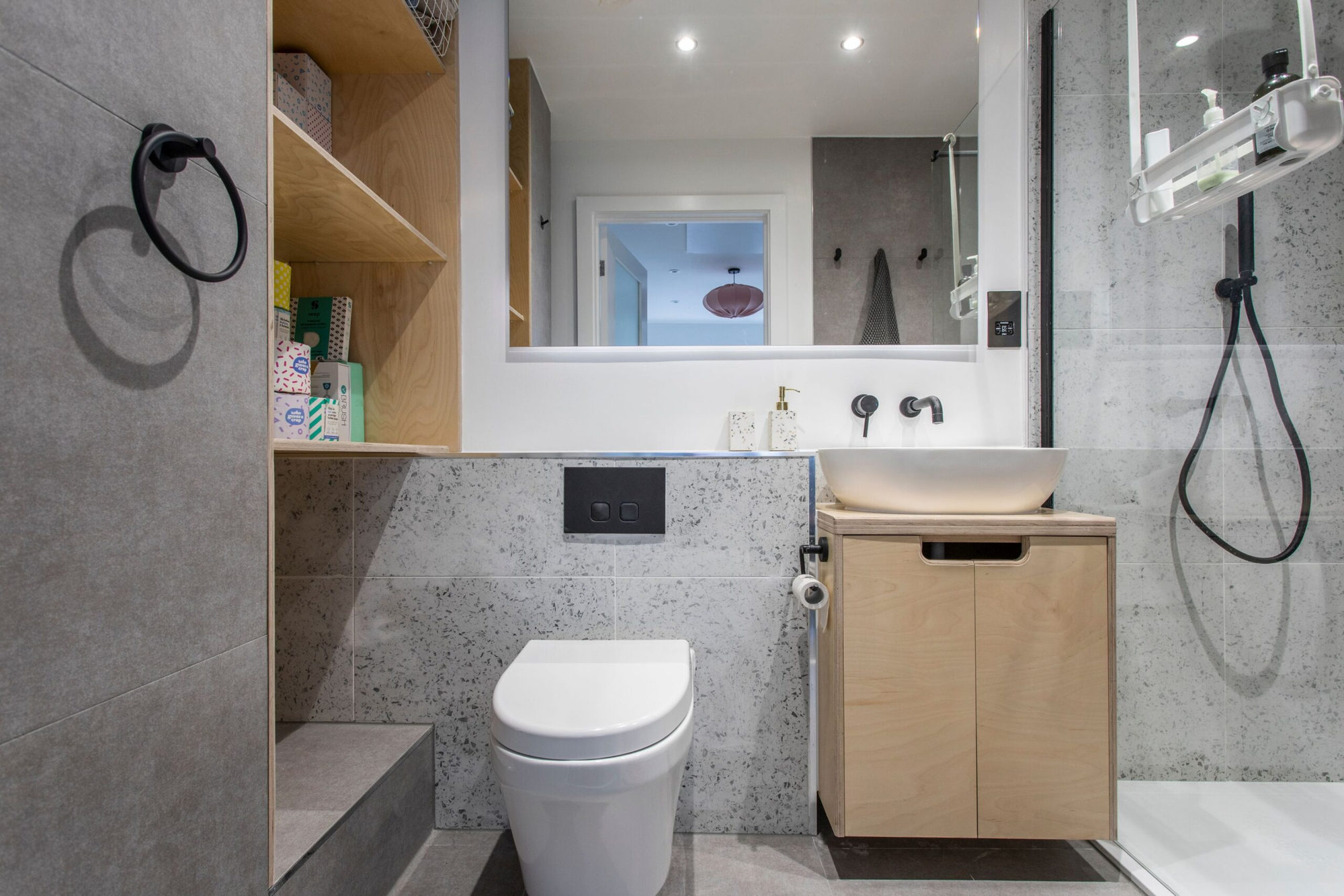 Wapping High Street flat, E1W, photo 6